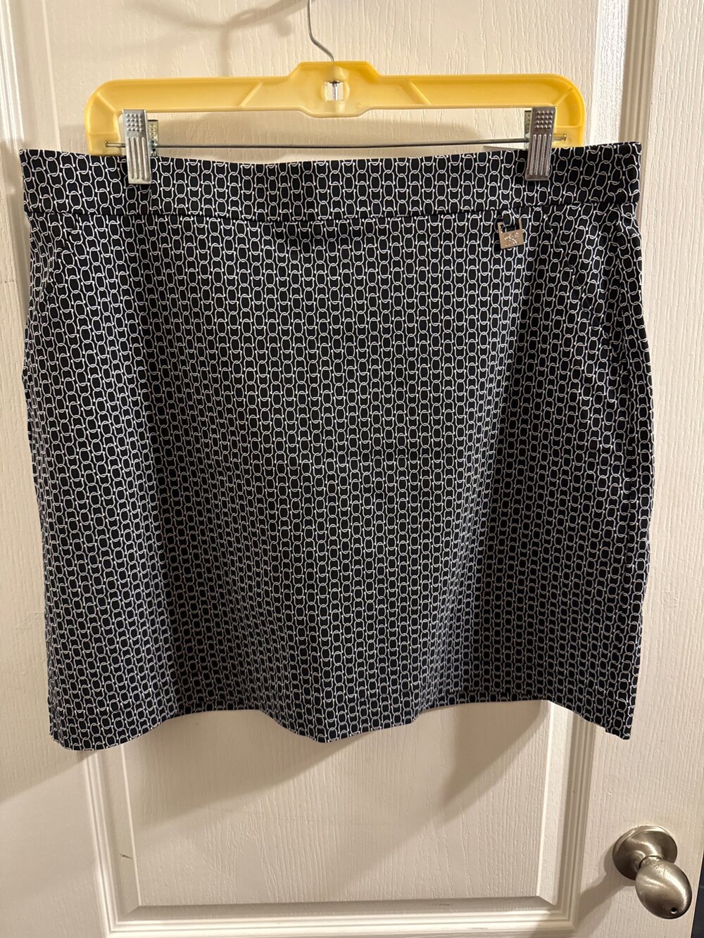 NEW with tags, Rafaella Skirt Black White Chain Link Print Pull On XL